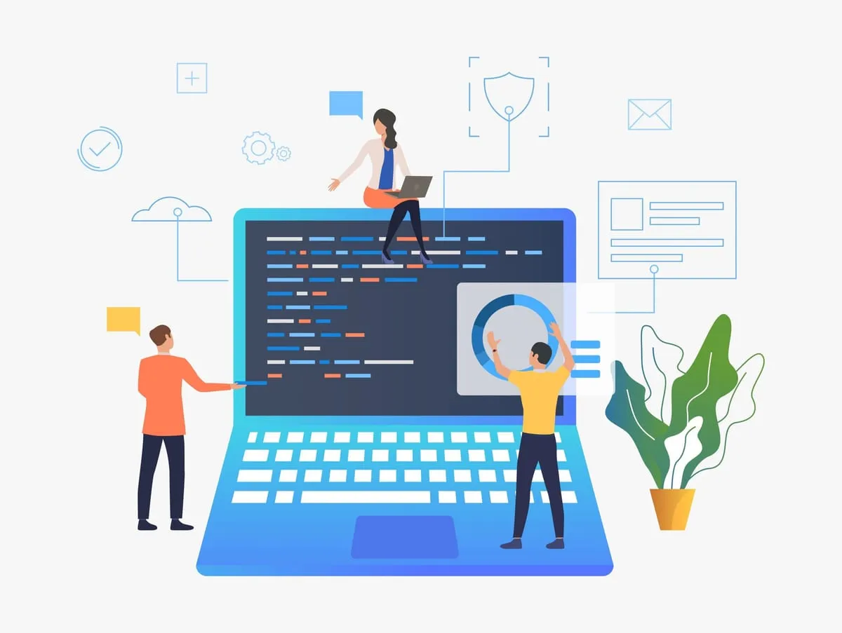 Equipo de trabajo revisando información en pantallas